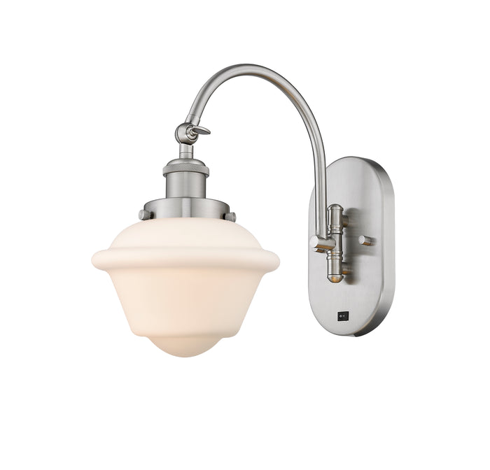 Brushed Satin Nickel / Matte White